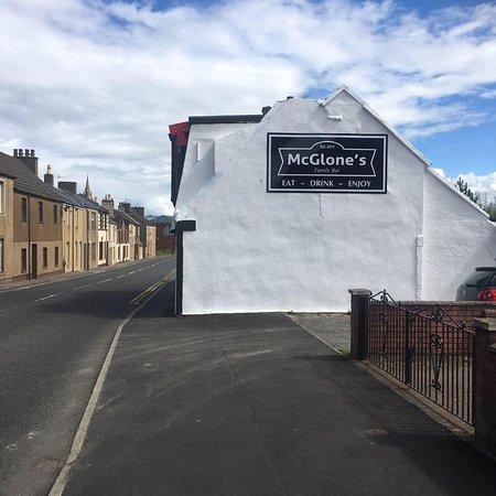 McGlone's Family Bar